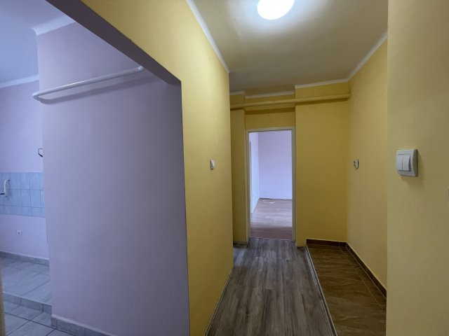 Eladó téglalakás, Veszprémben 55 M Ft, 2 szobás