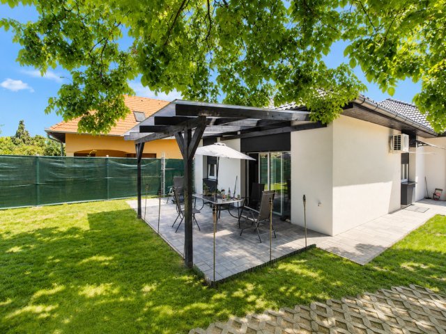 Eladó családi ház, Gödöllőn 129.9 M Ft, 4 szobás