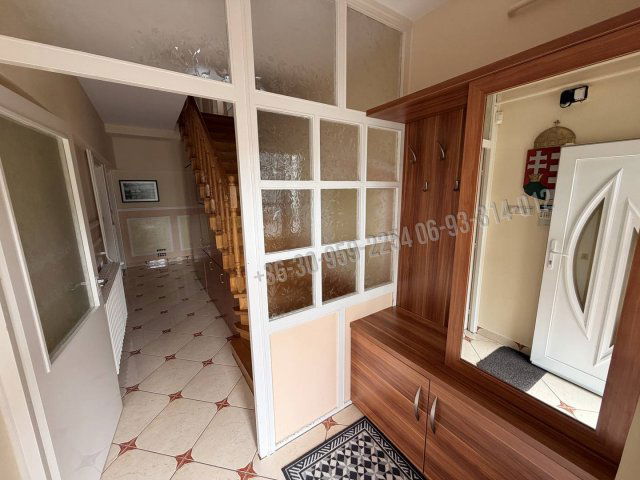 Eladó családi ház, Nagykanizsán 169 M Ft, 5 szobás