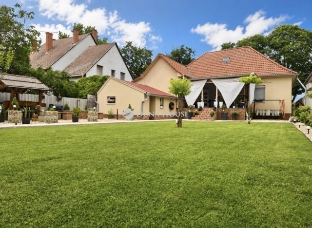 Eladó családi ház, Debrecenben 114.9 M Ft, 3 szobás