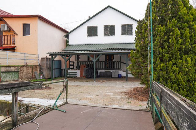 Eladó nyaraló, Szigetszentmiklóson 64.9 M Ft, 2 szobás