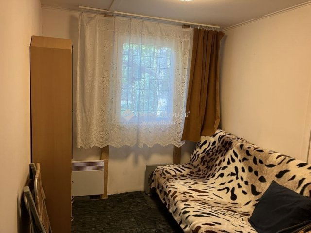 Eladó nyaraló, Ráckevén 29 M Ft, 3 szobás