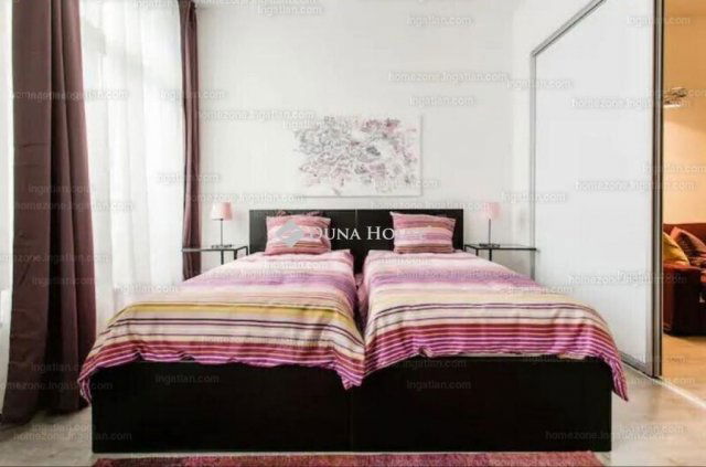 Eladó téglalakás, Budapesten, VII. kerületben 110 M Ft, 2 szobás