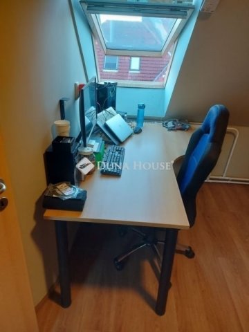 Eladó téglalakás, Budaörsön 119 M Ft, 4 szobás