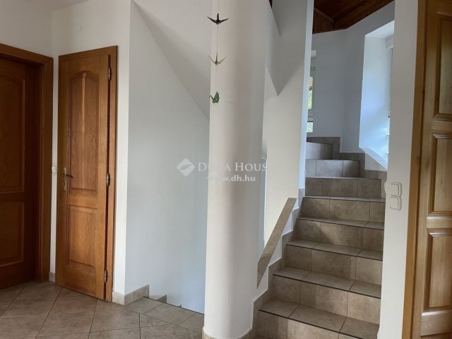 Eladó családi ház, Gödöllőn 169 M Ft, 7 szobás
