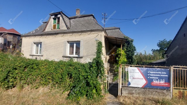 Eladó családi ház, Környén 53.9 M Ft, 2 szobás
