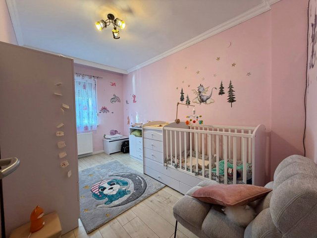 Eladó sorház, Szegeden 112 M Ft, 3+1 szobás