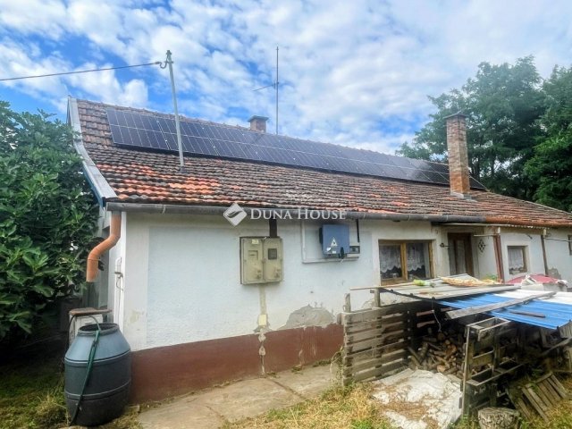 Eladó családi ház, Mélykúton 7.5 M Ft, 2 szobás
