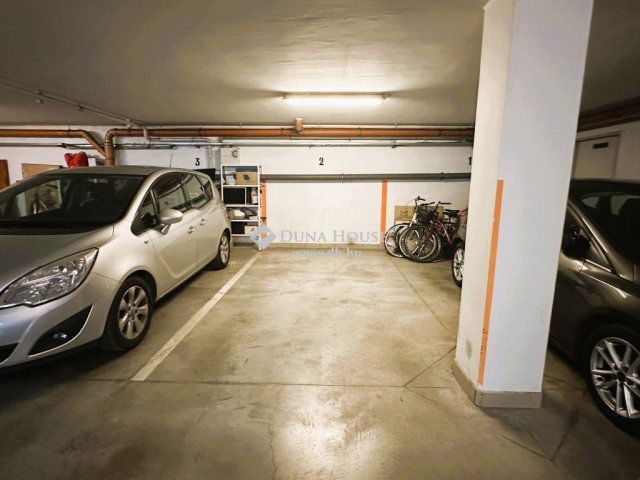Eladó garázs, Budapesten, XIV. kerületben 6.9 M Ft