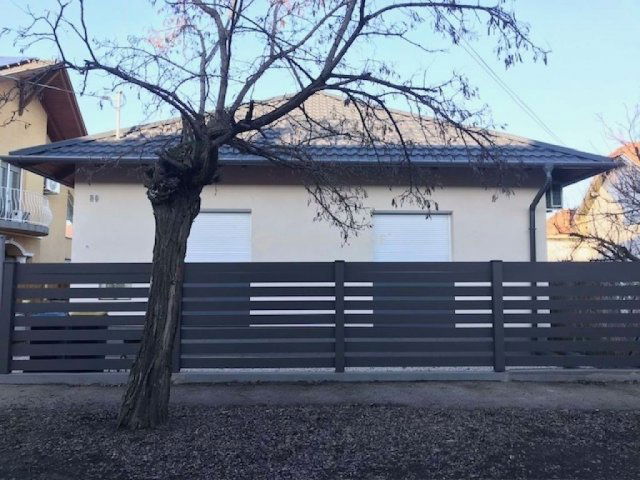 Eladó családi ház, Budapesten, XVIII. kerületben 115.3 M Ft