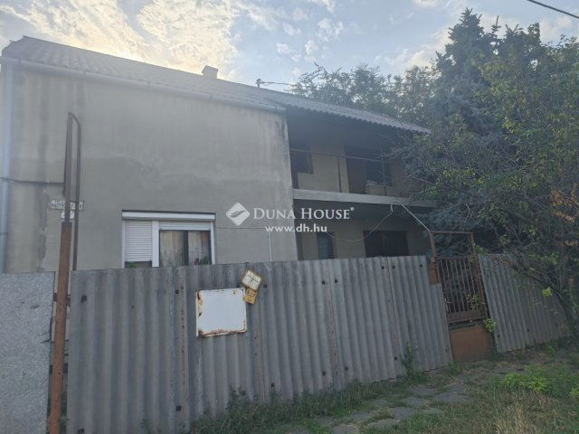 Eladó családi ház, Szentesen 28 M Ft, 5 szobás