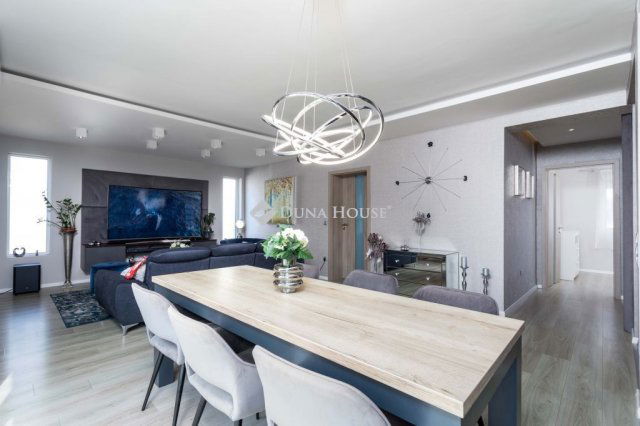 Eladó téglalakás, Mosonmagyaróváron 74.9 M Ft, 3 szobás