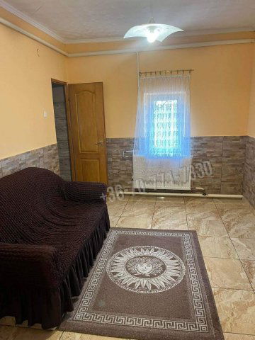 Eladó családi ház, Jászapátiban 28.9 M Ft, 2 szobás