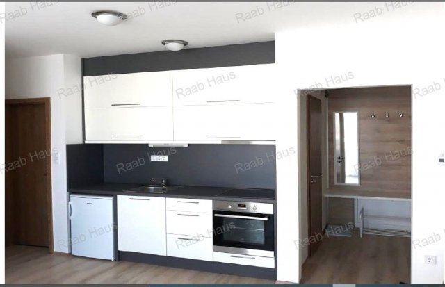 Kiadó téglalakás, albérlet, Győrött, Kenus utcában, 3 szobás