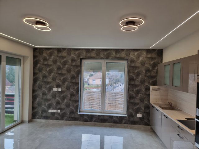 Eladó családi ház, Hévízen 95.625 M Ft, 4 szobás