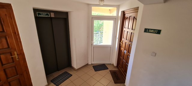 Kiadó téglalakás, albérlet, Debrecenben, Széchenyi utcában