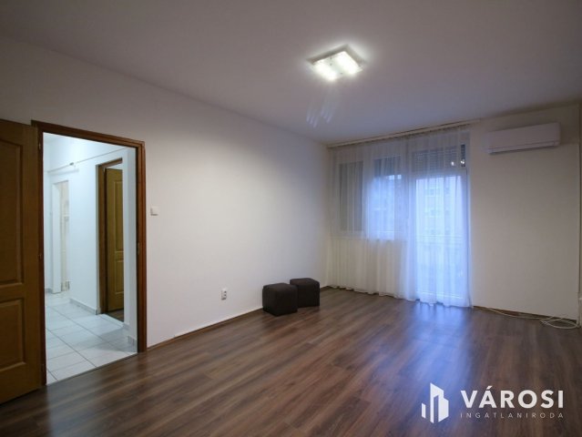 Kiadó téglalakás, albérlet, Nagykanizsán 90 E Ft / hó