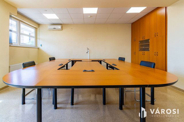 Eladó iroda, Budapesten, XIV. kerületben 140 M Ft