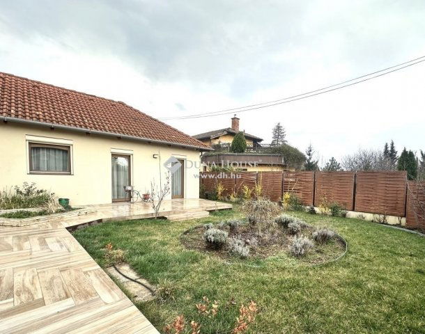 Eladó családi ház, Diósdon 175 M Ft, 8 szobás