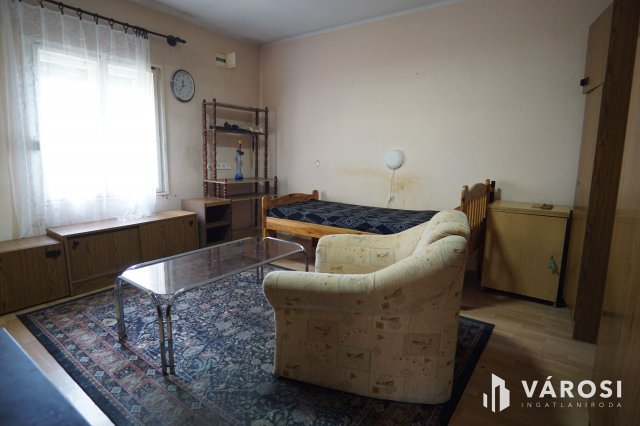 Eladó téglalakás, Nagykanizsán 9.8 M Ft, 1+1 szobás