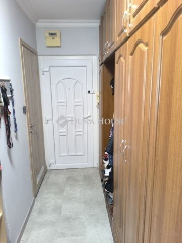 Eladó panellakás, Pécsett 62.9 M Ft, 3 szobás