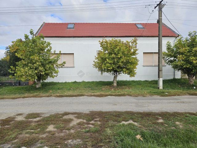 Eladó családi ház, Gerdén 29.9 M Ft, 3 szobás