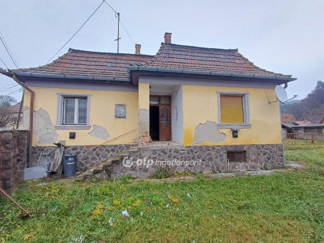 Eladó családi ház, Sirokban 42.99 M Ft, 3 szobás