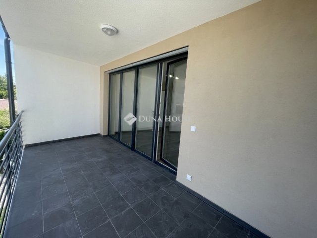 Eladó téglalakás, Kecskeméten 89.9 M Ft, 4 szobás