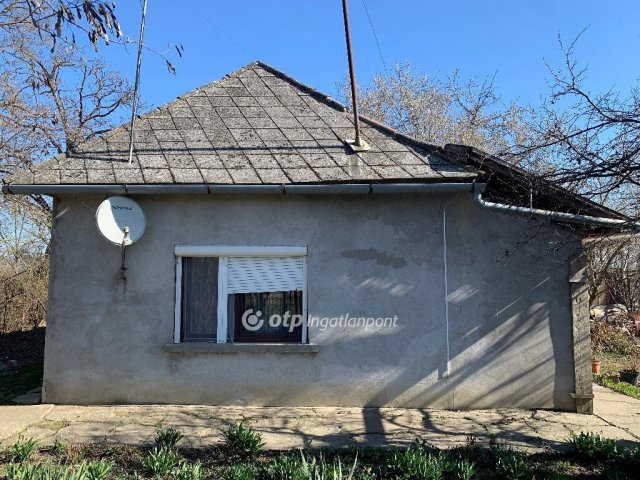 Eladó mezogazdasagi ingatlan, Fegyverneken 14.9 M Ft, 2+1 szobás