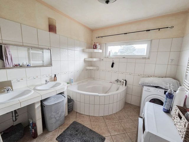 Eladó családi ház, Hajdúsámsonon 59.9 M Ft, 4 szobás