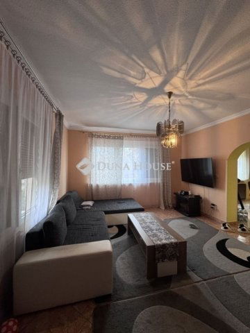 Eladó családi ház, Vecsésen 159 M Ft, 5 szobás