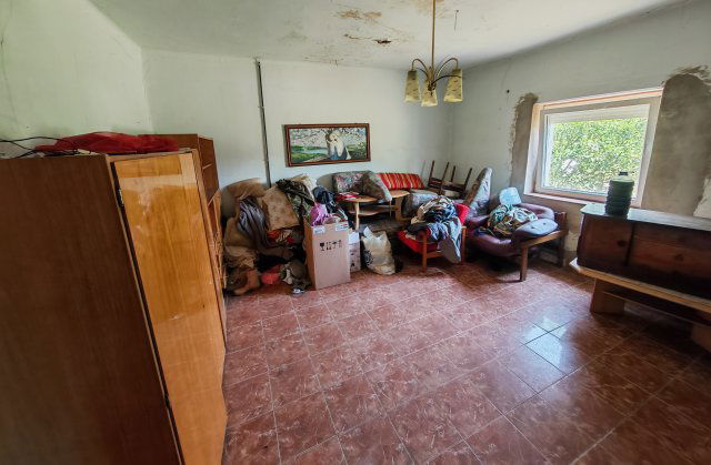 Eladó családi ház, Csákányon 11.9 M Ft, 2 szobás