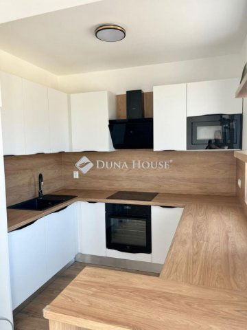 Eladó ikerház, Cserszegtomajon 74.9 M Ft, 4 szobás