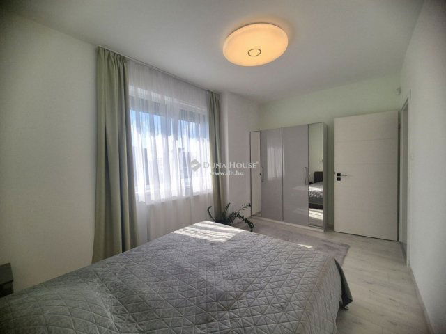 Eladó ikerház, Budapesten, XVIII. kerületben 166.5 M Ft, 4 szobás