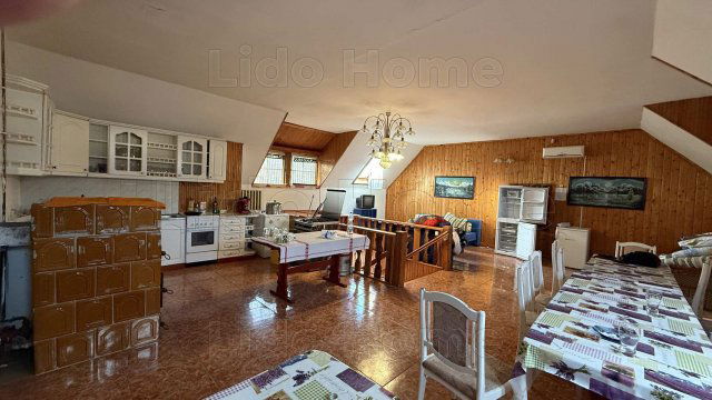 Eladó nyaraló, Balatonmáriafürdőn 65 M Ft, 7 szobás