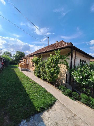 Eladó családi ház, Mérán 19.5 M Ft, 2 szobás