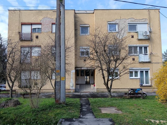 Eladó téglalakás, Bázakerettyén 14.5 M Ft, 2 szobás