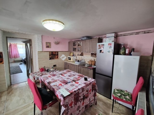 Eladó családi ház, Vácrátóton 33.5 M Ft, 3 szobás