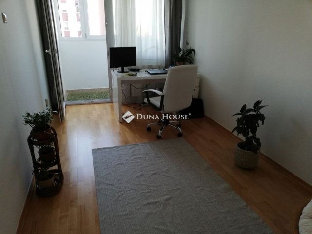 Eladó panellakás, Budapesten, X. kerületben 82.99 M Ft, 3 szobás