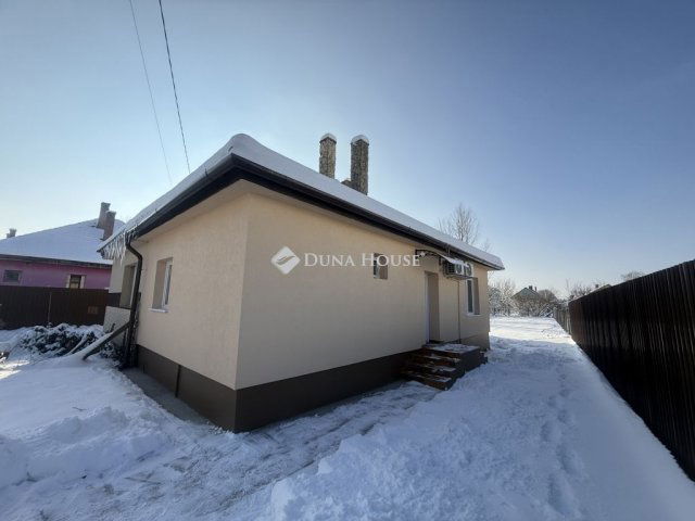 Eladó ikerház, Örkényen 27.9 M Ft, 2 szobás