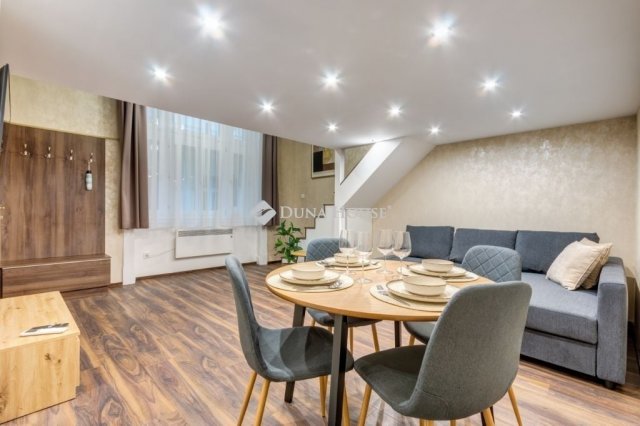 Eladó téglalakás, Budapesten, VI. kerületben 124.9 M Ft