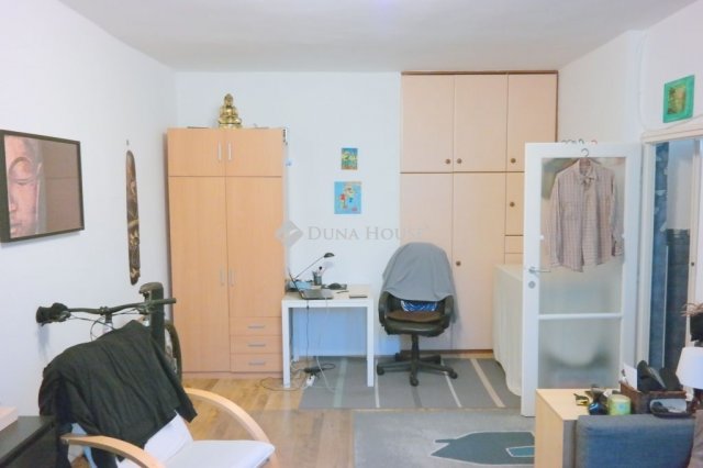 Eladó téglalakás, Budapesten, XX. kerületben 52.9 M Ft