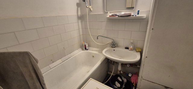 Eladó panellakás, Debrecenben 42.5 M Ft, 1 szobás