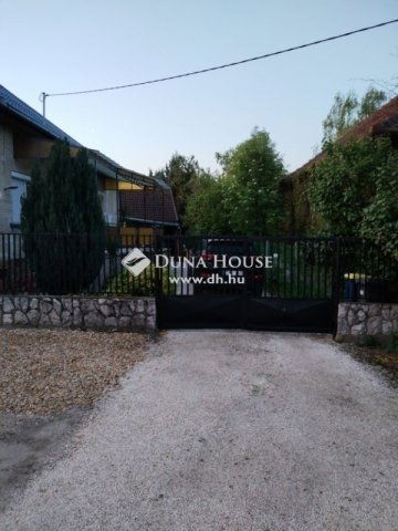Eladó családi ház, Monoron 62.9 M Ft, 3 szobás