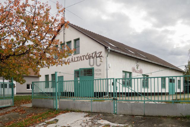 Eladó ipari ingatlan, Komlón 62.5 M Ft / költözzbe.hu