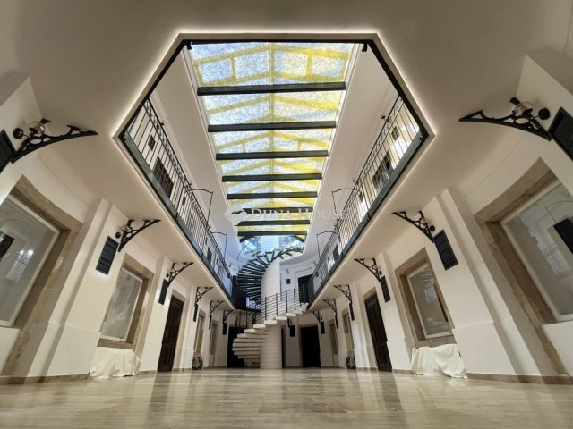 Kiadó iroda, Budapesten, III. kerületben 6678 E Ft / hó