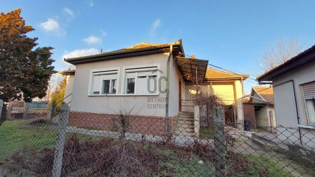 Eladó családi ház, Farmoson 19.5 M Ft, 3 szobás