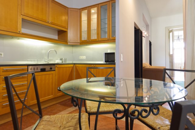 Kiadó téglalakás, albérlet, VII. kerületben, István utcában