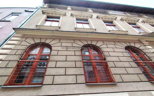 Eladó üzlethelyiség, IX. kerületben, Tűzoltó utcában