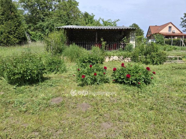 Eladó telek, Pápán 8.8 M Ft / költözzbe.hu